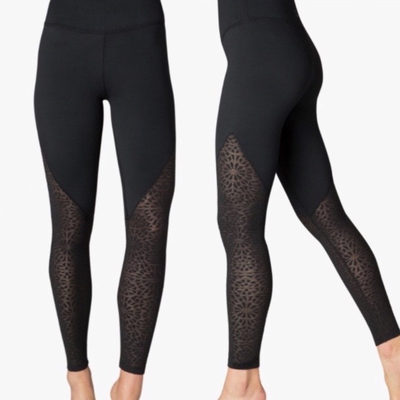 beyond yoga lace leggings